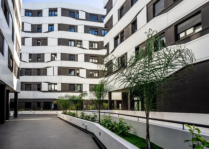 Lejlighed Abora With Pool, Gym And Free Parking